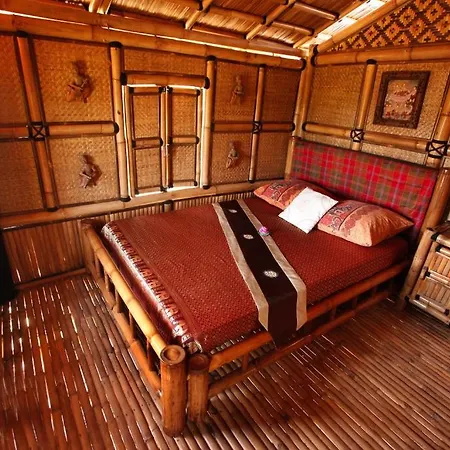 Couette-café Mas D'alphonse Aigremont